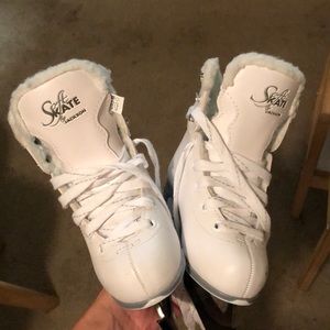 Fleece lined Jackson ice skates